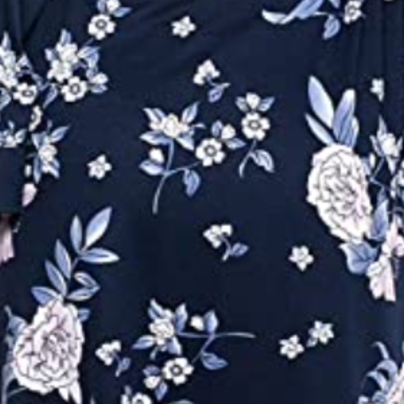 NWT 🦋 JNY Beautiful Floral robe | Small/Medium - Picture 9 of 16